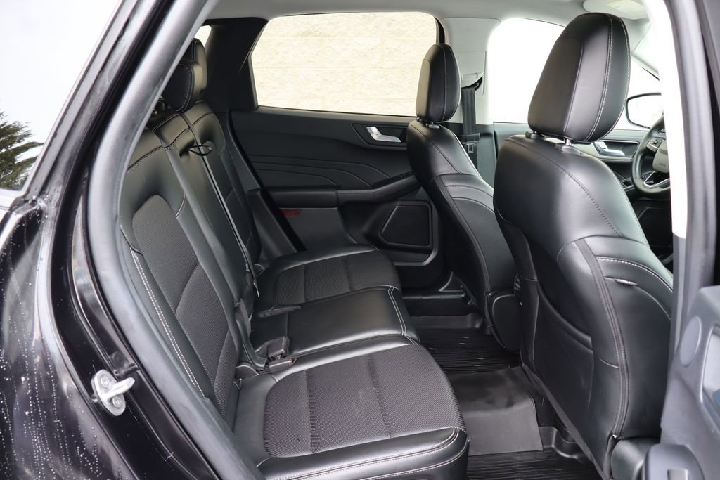 Used 2022 Ford Escape SEL w/ Technology Package image 31
