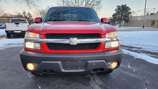 Used 2003 Chevrolet Avalanche 4x4 w/ Suspension Package, Off-Road image 9