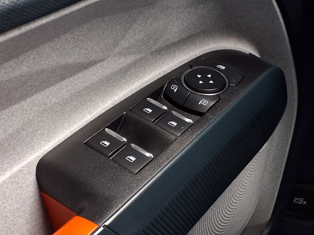 Used 2024 Ford Maverick XLT image 19