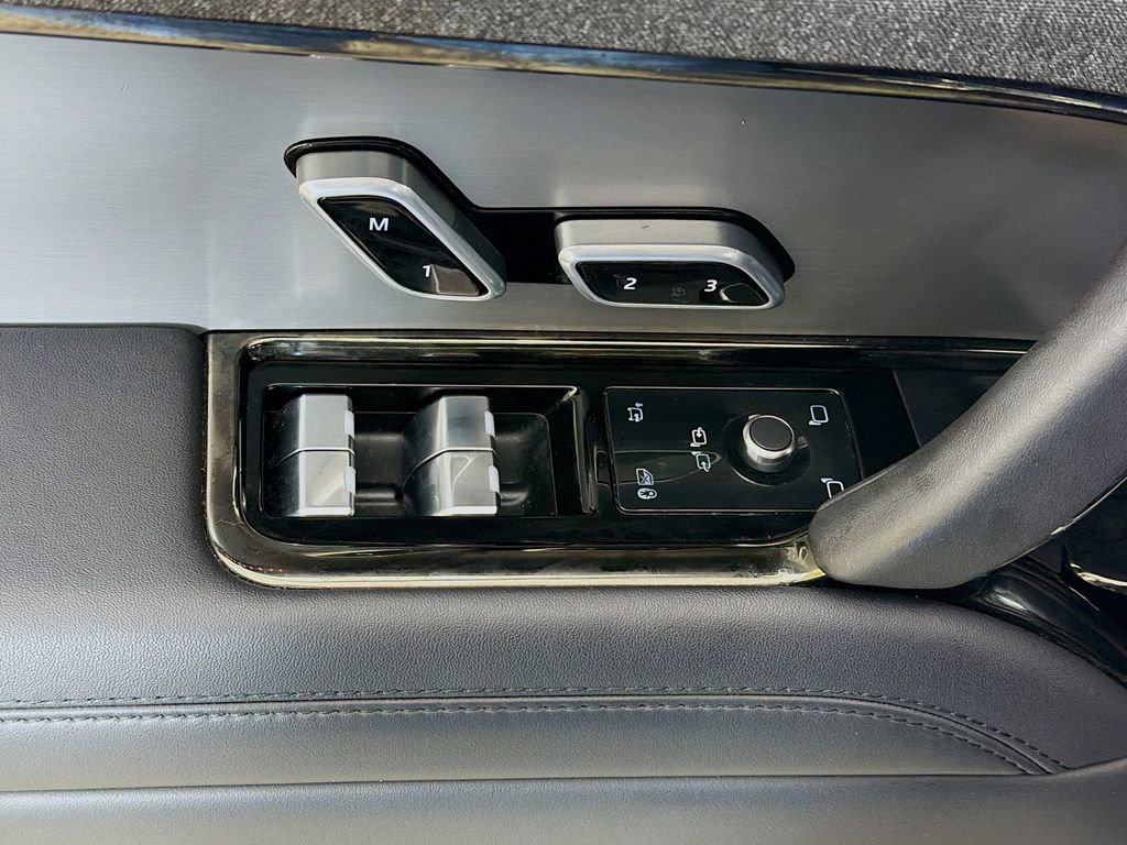 Used 2023 Land Rover Range Rover Sport SE Dynamic image 30