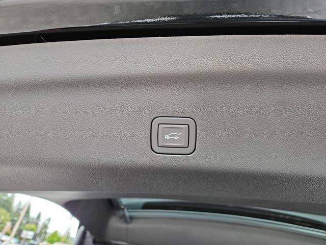 New 2026 GMC Yukon AT4 w/ AT4 Premium Plus Package AWD/4WD image 16