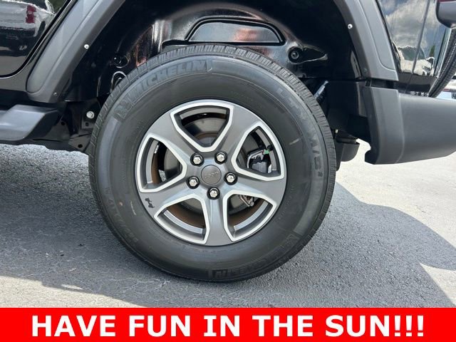 Used 2022 Jeep Wrangler Unlimited Sport w/ Sun And Sound Package AWD/4WD image 10