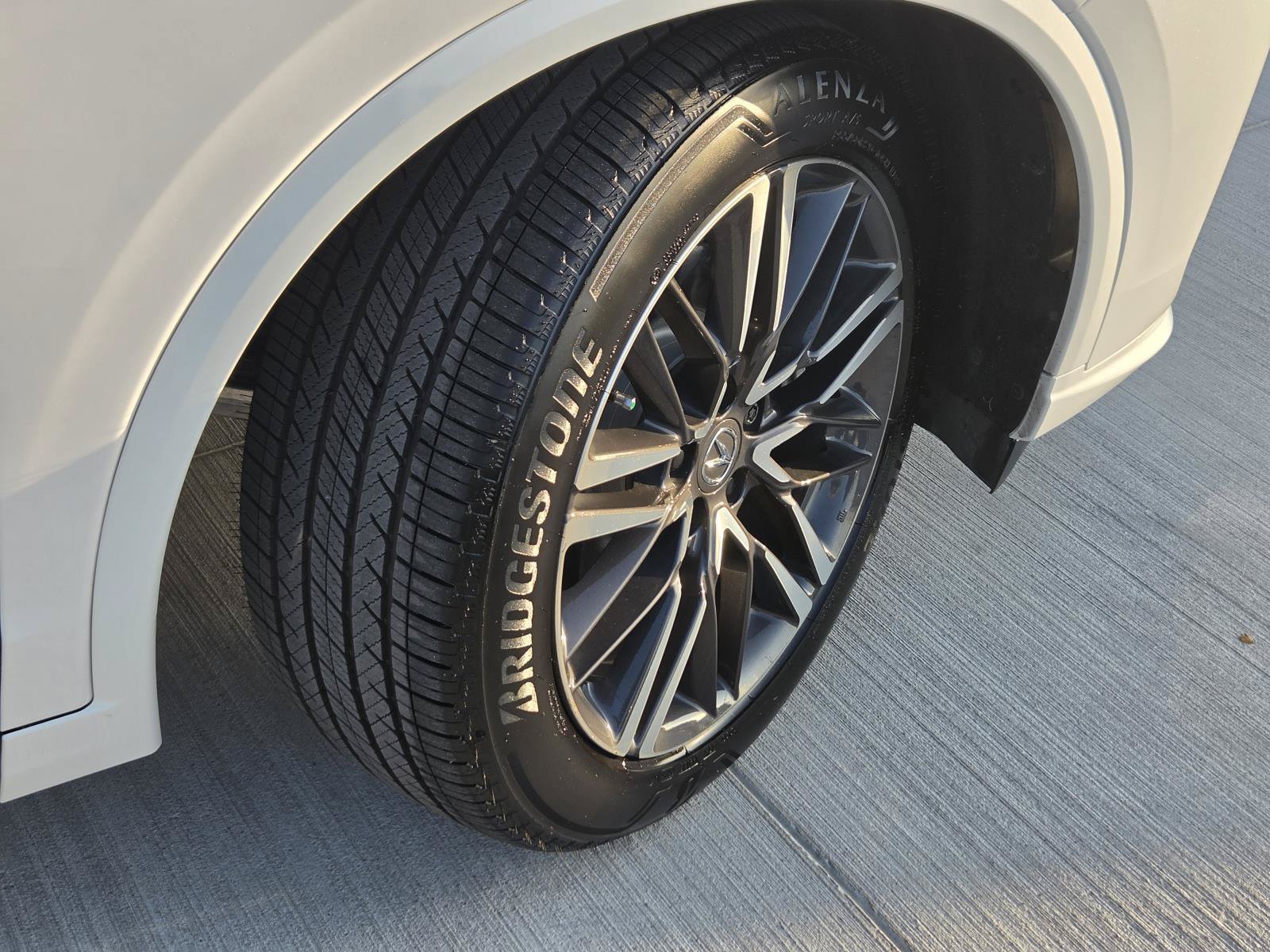 Certified 2026 Acura MDX w/ Advance Package AWD/4WD image 6