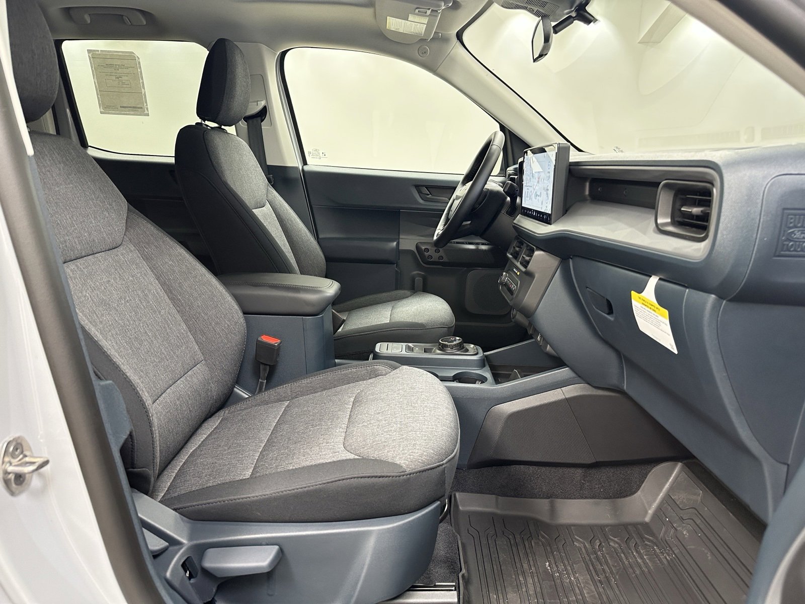 New 2025 Ford Maverick XLT w/ XLT Luxury Package image 18