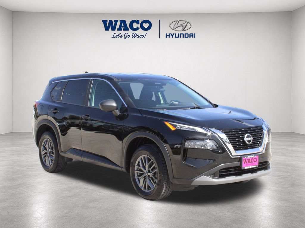 Used 2023 Nissan Rogue S FWD image 1