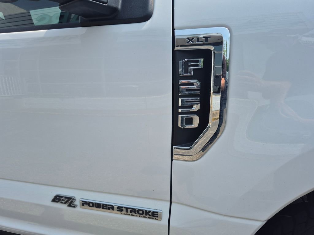 Used 2022 Ford F250 XLT w/ XLT Premium Package AWD/4WD image 10