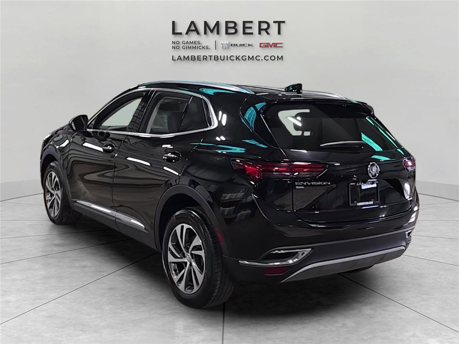 Used 2023 Buick Envision Essence image 3