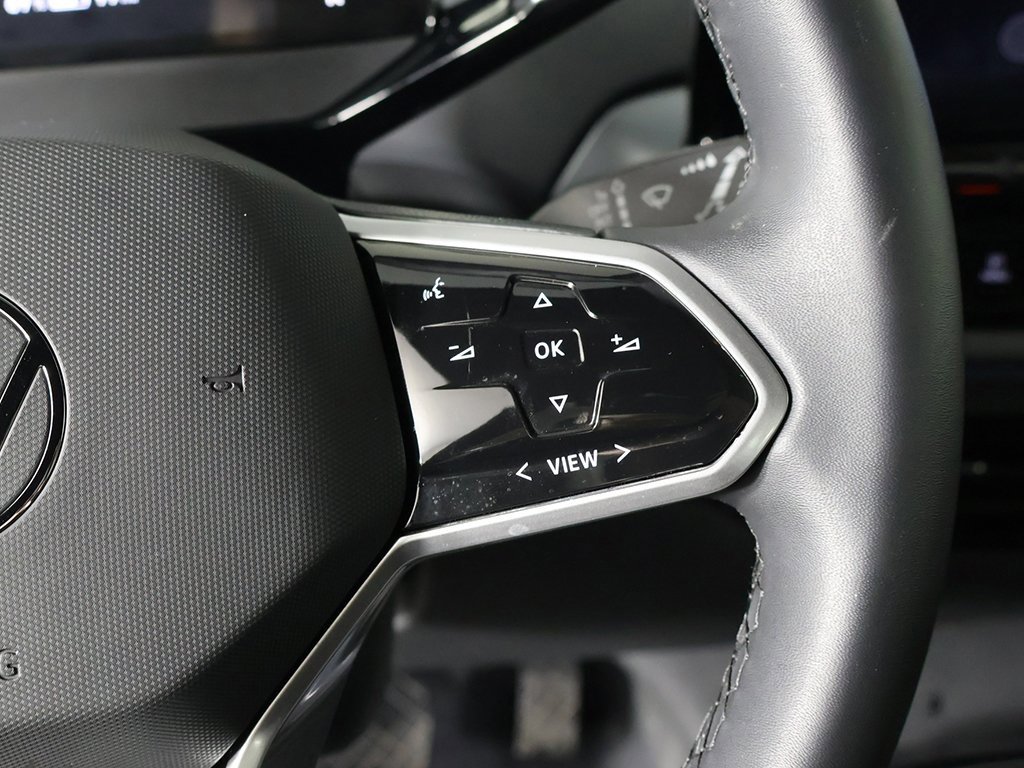 Used 2024 Volkswagen ID.4 2WD image 39