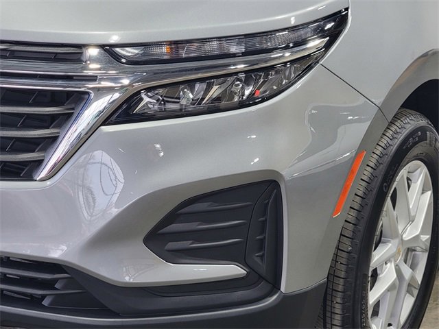 Used 2024 Chevrolet Equinox LS w/ LS Convenience Package image 10