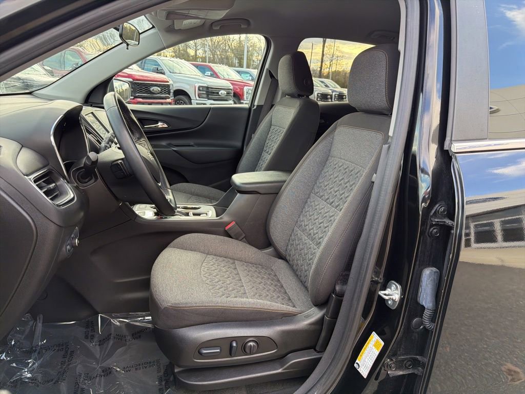 Used 2024 Chevrolet Equinox LT image 9