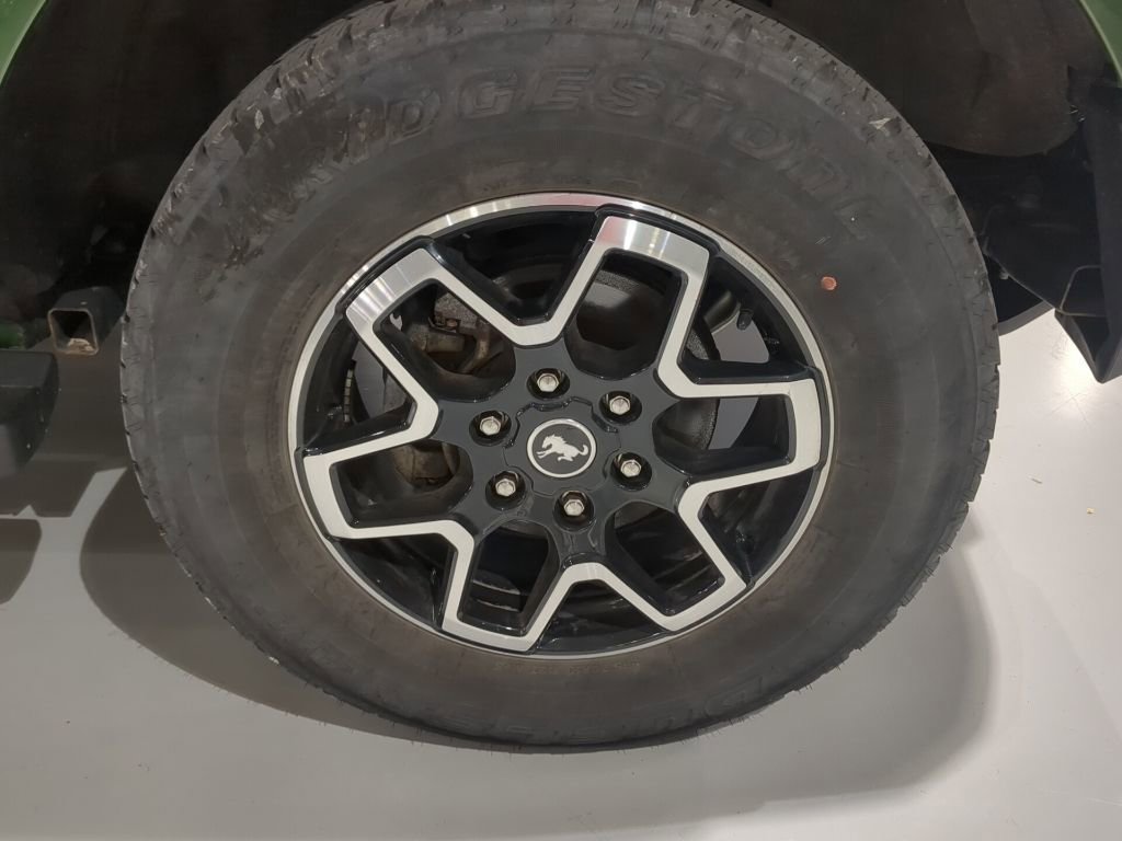 Used 2023 Ford Bronco Outer Banks AWD/4WD image 5