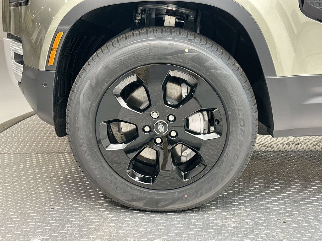 Certified 2025 Land Rover Defender 110 S AWD/4WD image 2