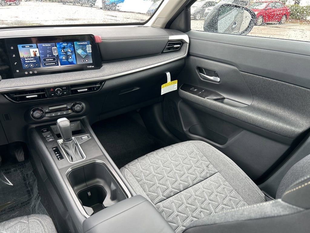 New 2026 Nissan Kicks SV w/ SV Premium Package FWD image 12