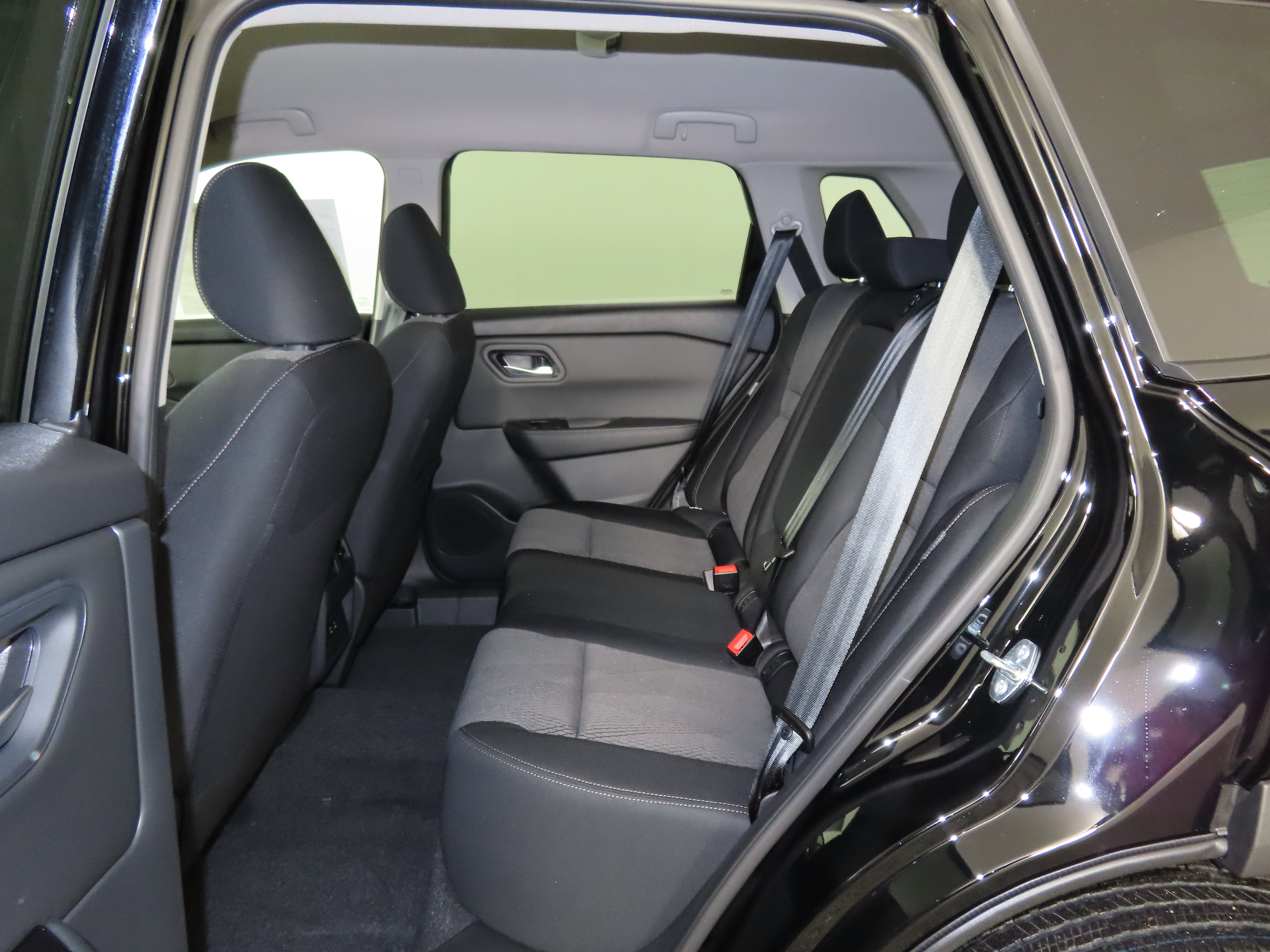 New 2026 Nissan Rogue SV image 7