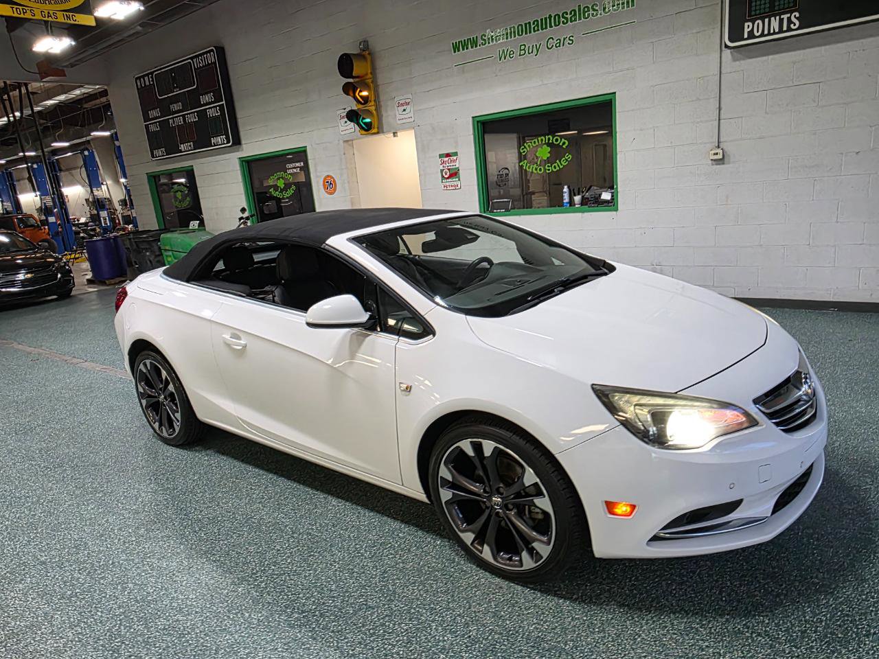 Used 2019 Buick Cascada Premium FWD image 4