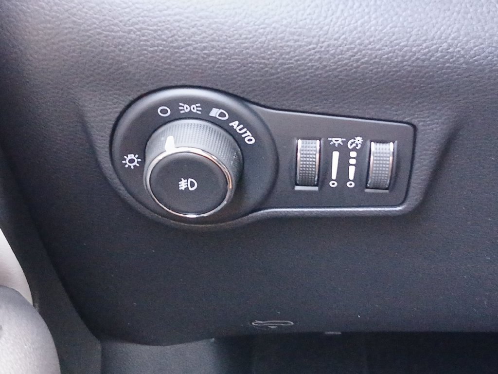 New 2026 Jeep Compass Limited AWD/4WD image 12