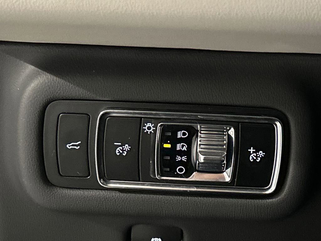 Used 2024 Lincoln Nautilus Reserve w/ Equipment Group 202A AWD/4WD image 21