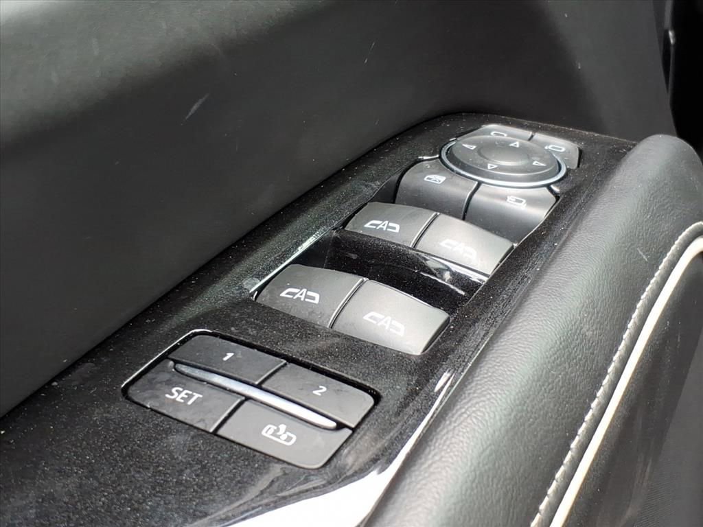 Used 2021 Cadillac Escalade Premium Luxury Platinum AWD/4WD image 15