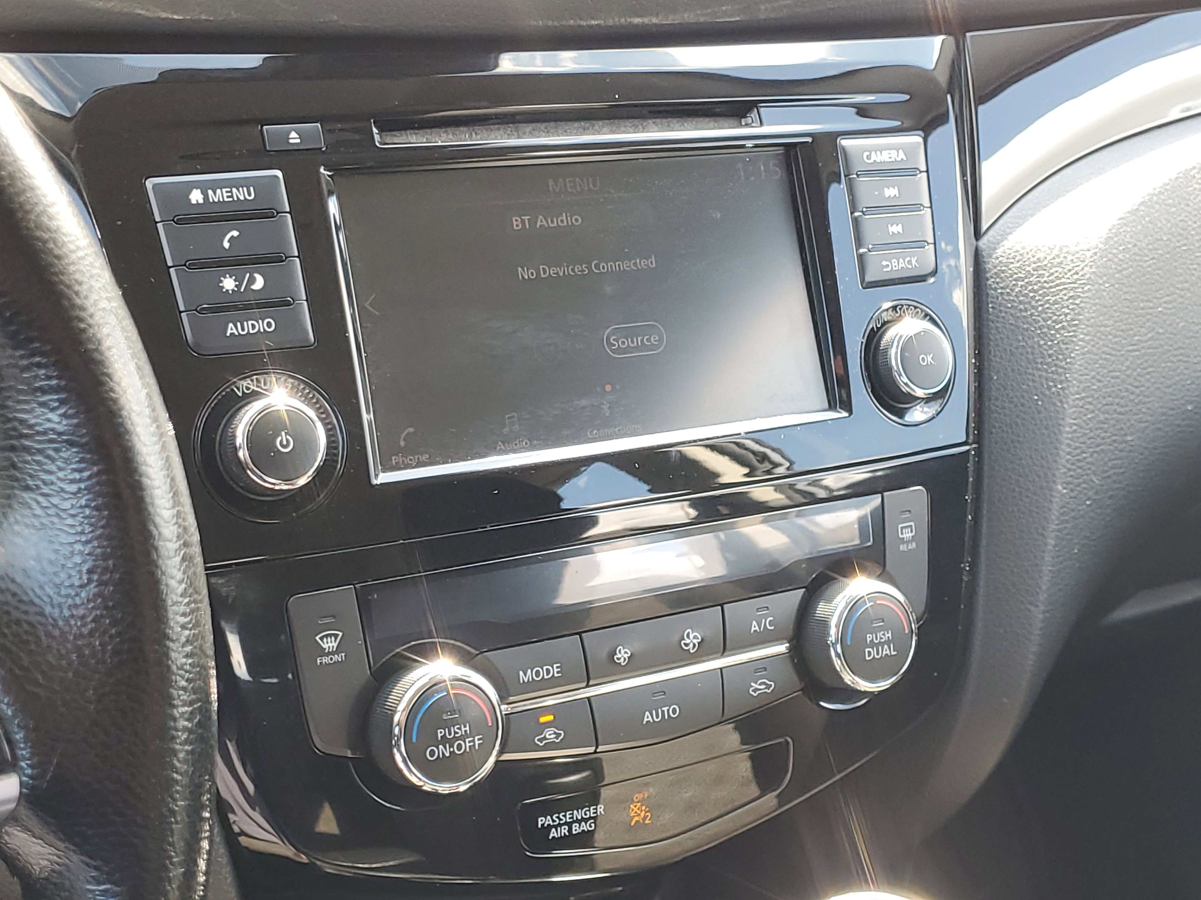 Used 2021 Nissan Rogue Sport SV image 24