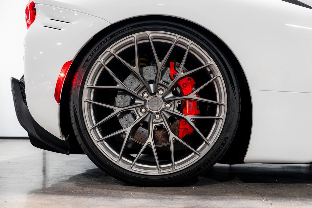 Used 2022 Ferrari SF90 Spider AWD/4WD image 70