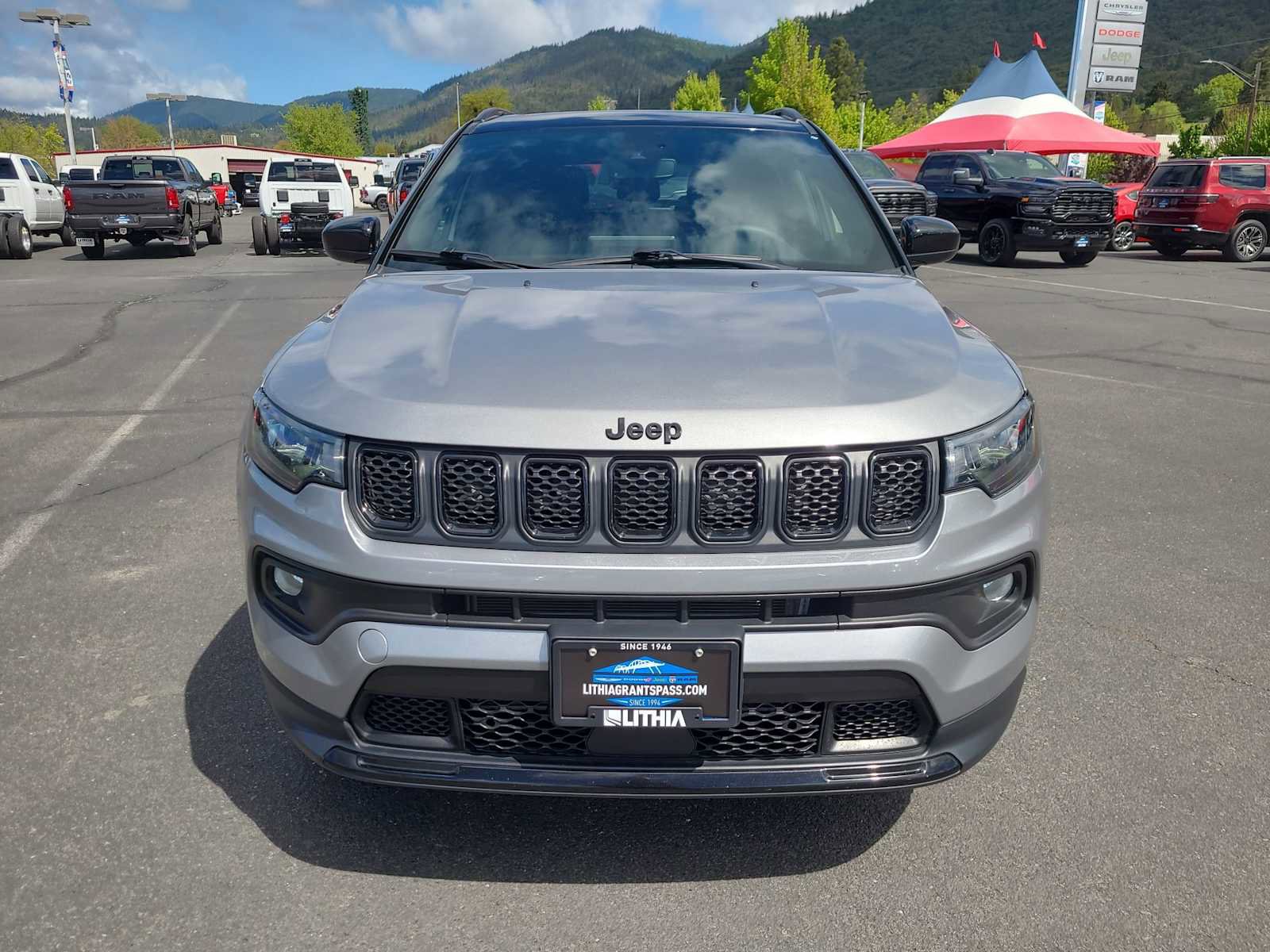 Used 2023 Jeep Compass Altitude w/ Sun and Sound Group image 14