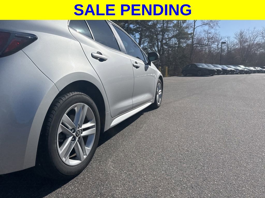 Used 2021 Toyota Corolla SE w/ SE Preferred Package FWD image 6