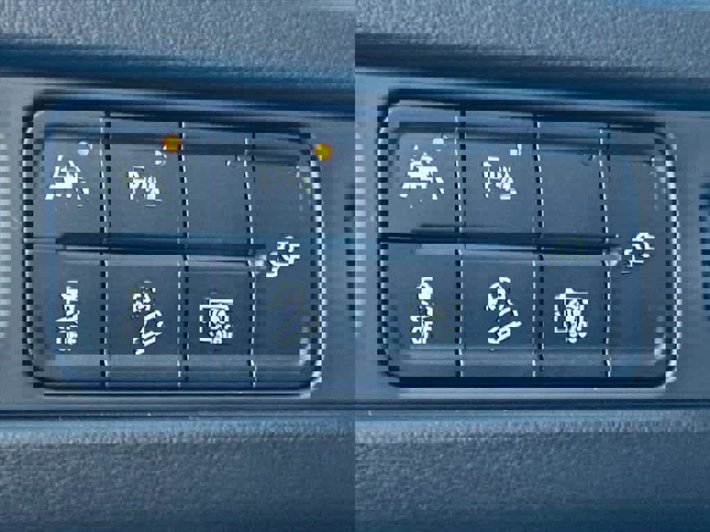 Used 2022 Chevrolet Suburban High Country image 17