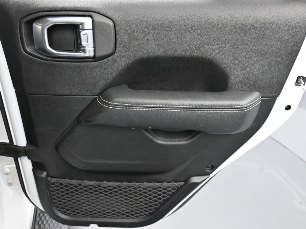 Certified 2021 Jeep Gladiator Overland w/ Popular Equipment Package image 13