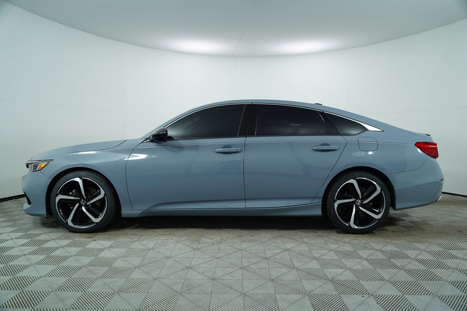 Used 2022 Honda Accord Sport image 6