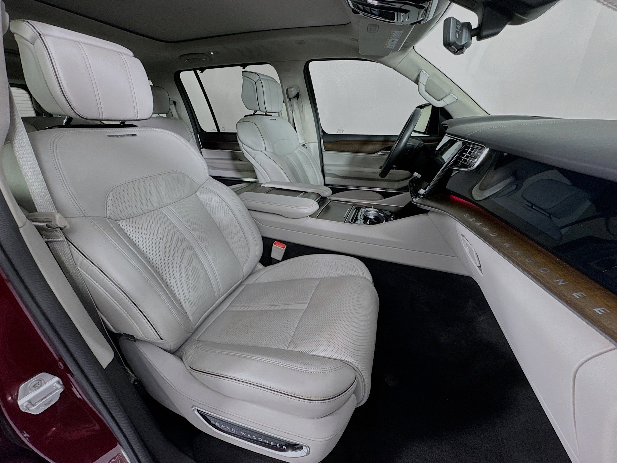 Used 2022 Jeep Grand Wagoneer Series II w/ Convenience Group III AWD/4WD image 31