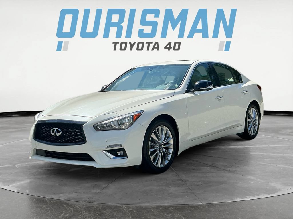 Used 2021 INFINITI Q50 Luxe w/ Seat & Sound Package RWD image 3