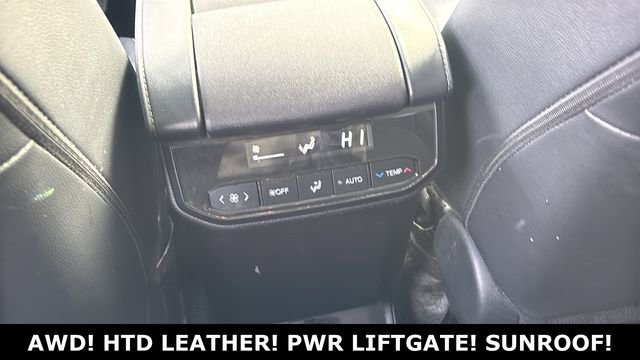 Used 2024 Toyota Highlander XLE image 7