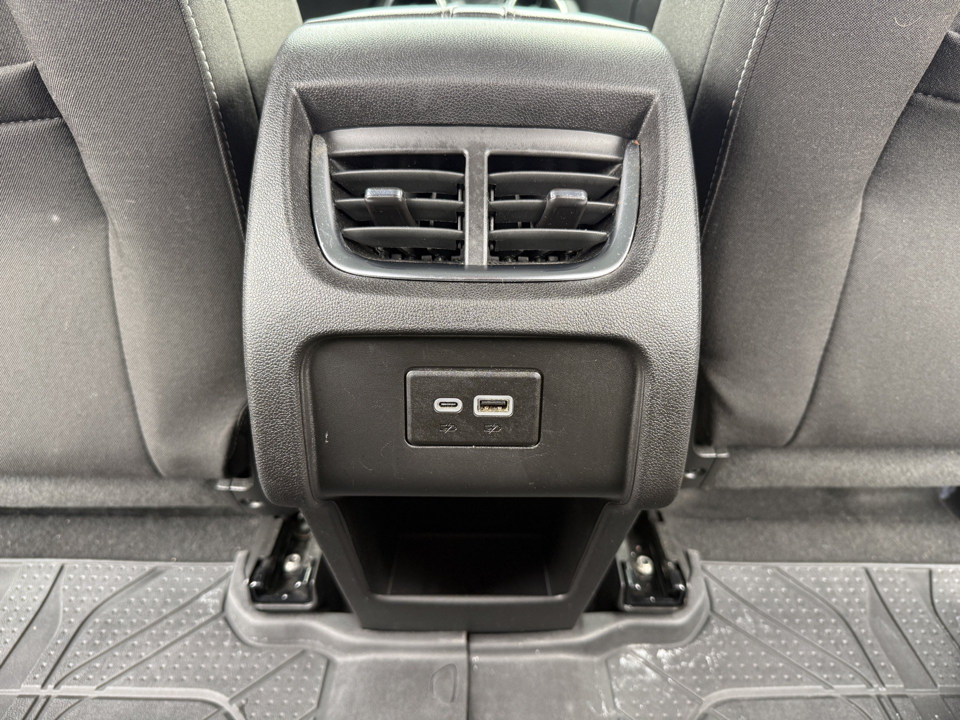 Used 2024 Chevrolet Blazer LT w/ Convenience Package FWD image 32