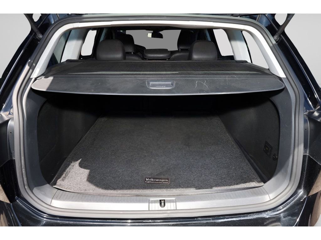 Used 2015 Volkswagen Golf SEL FWD image 16