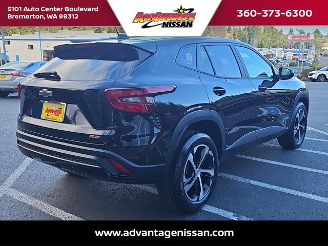 Used 2024 Chevrolet Trax RS FWD image 5