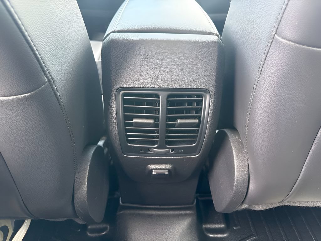 Used 2019 Ford Escape SEL AWD/4WD image 12