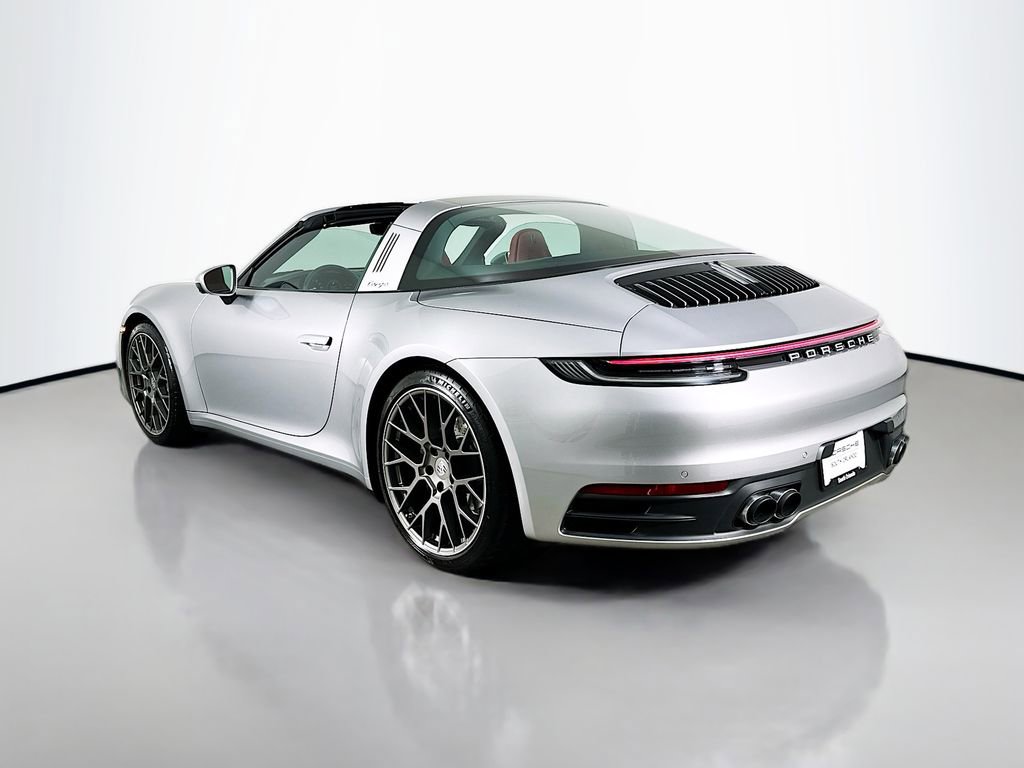 Certified 2024 Porsche 911 Targa 4 AWD/4WD image 3