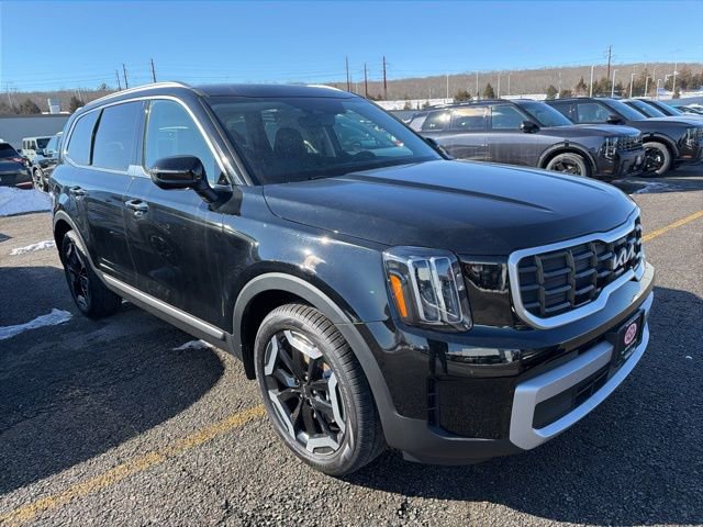 New 2025 Kia Telluride S
