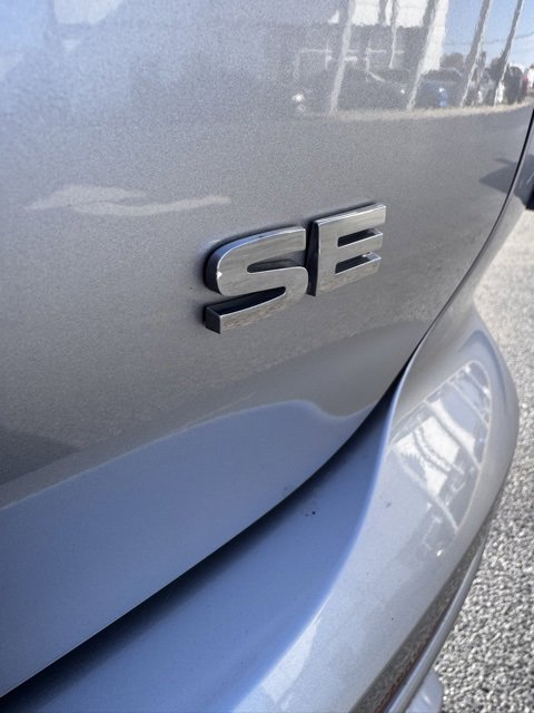 Used 2024 Mitsubishi Outlander SE image 9