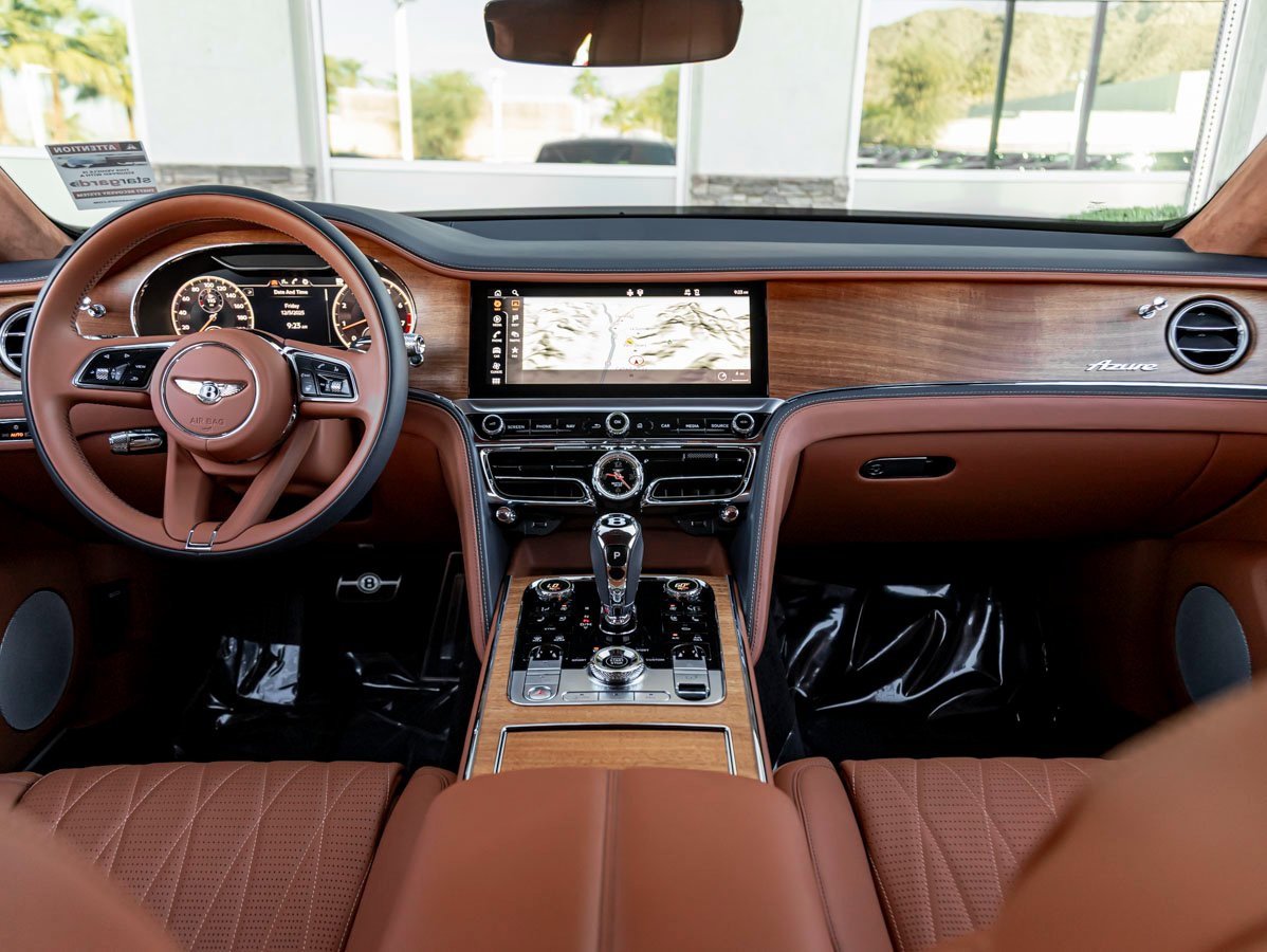 Certified 2023 Bentley Flying Spur V8 image 4