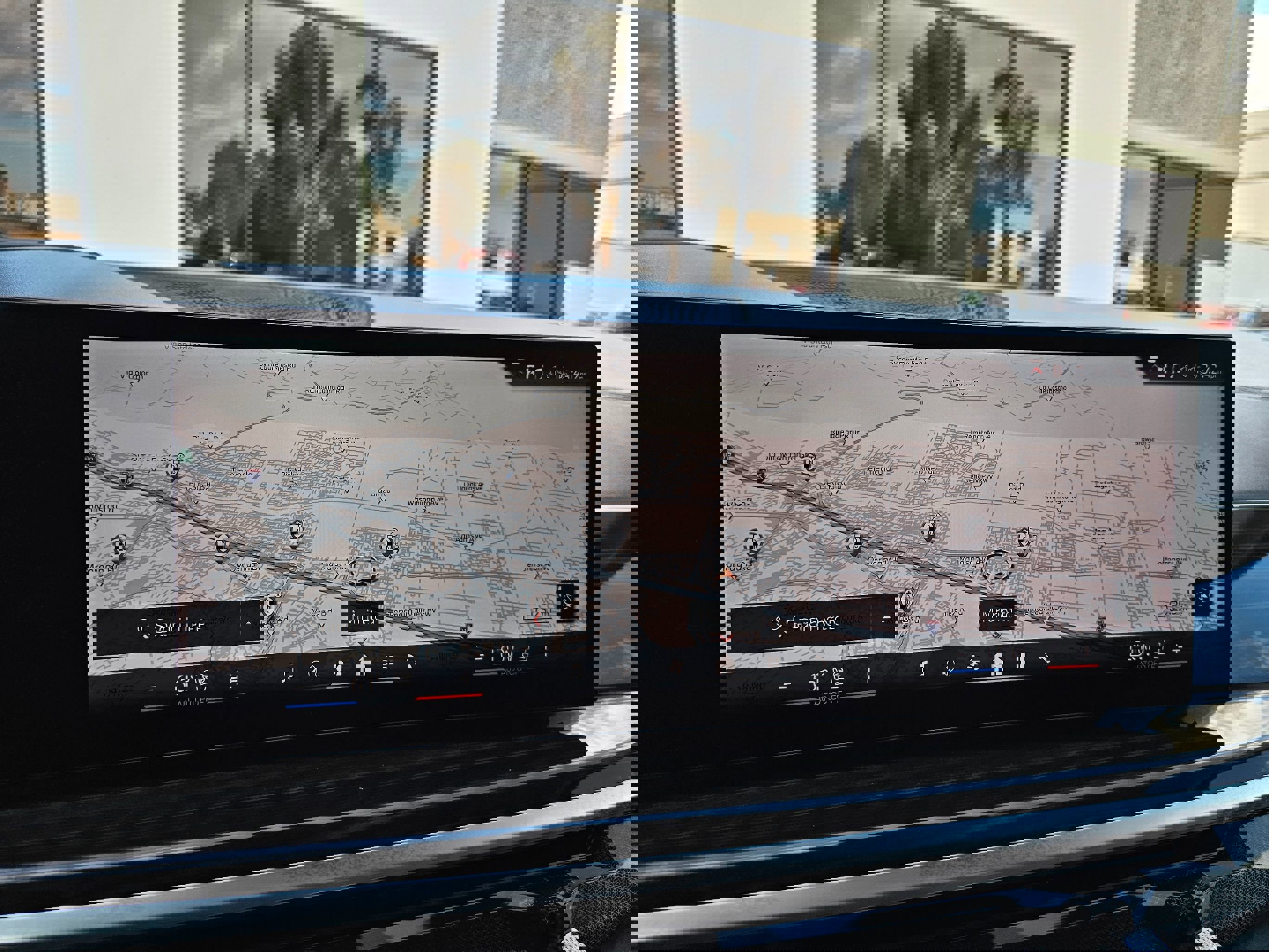 Used 2025 BMW X7 xDrive40i image 37