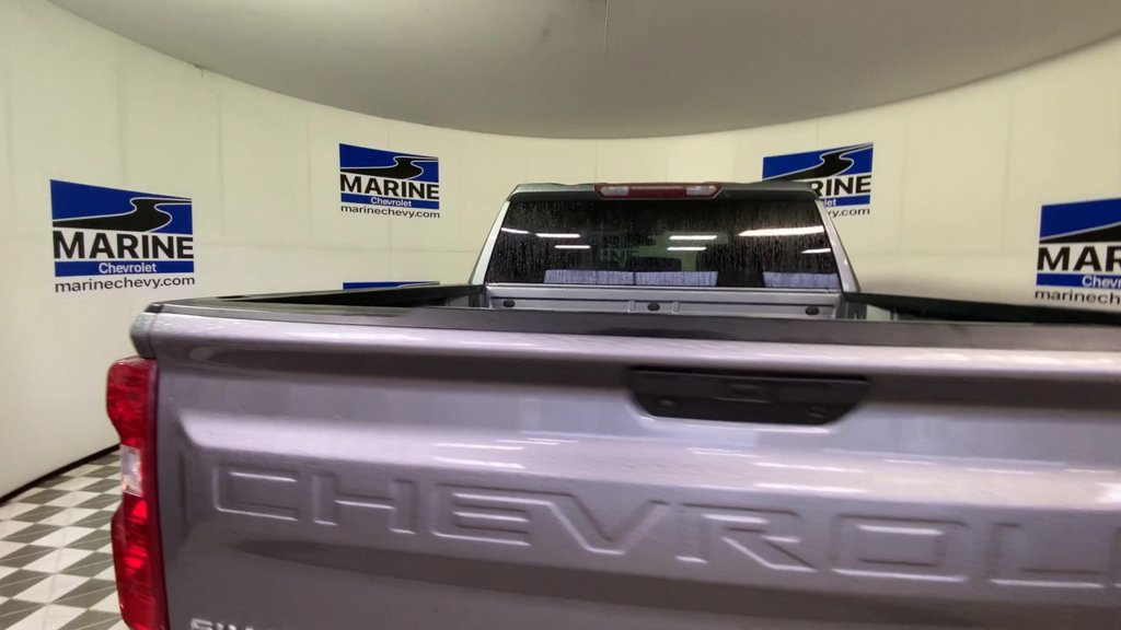 Used 2022 Chevrolet Silverado 1500 LT RWD image 9