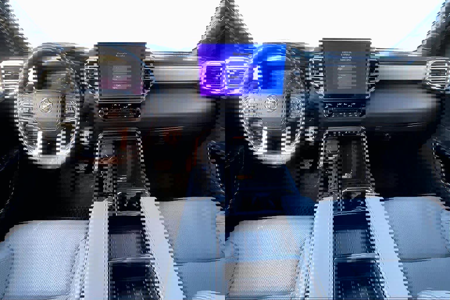 Used 2025 Toyota Tundra Limited image 14