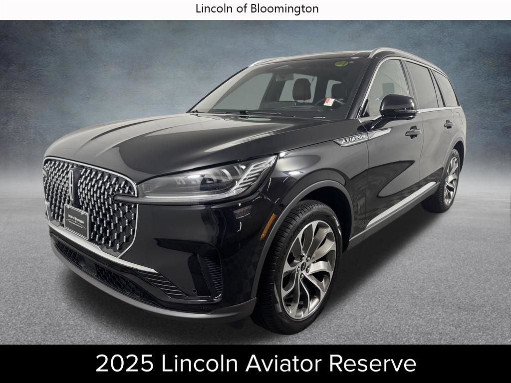 Certified 2025 Lincoln Aviator Reserve AWD/4WD image 1