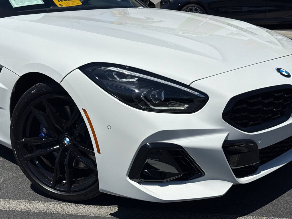 Used 2026 BMW Z4 M40i w/ Premium Package RWD image 6