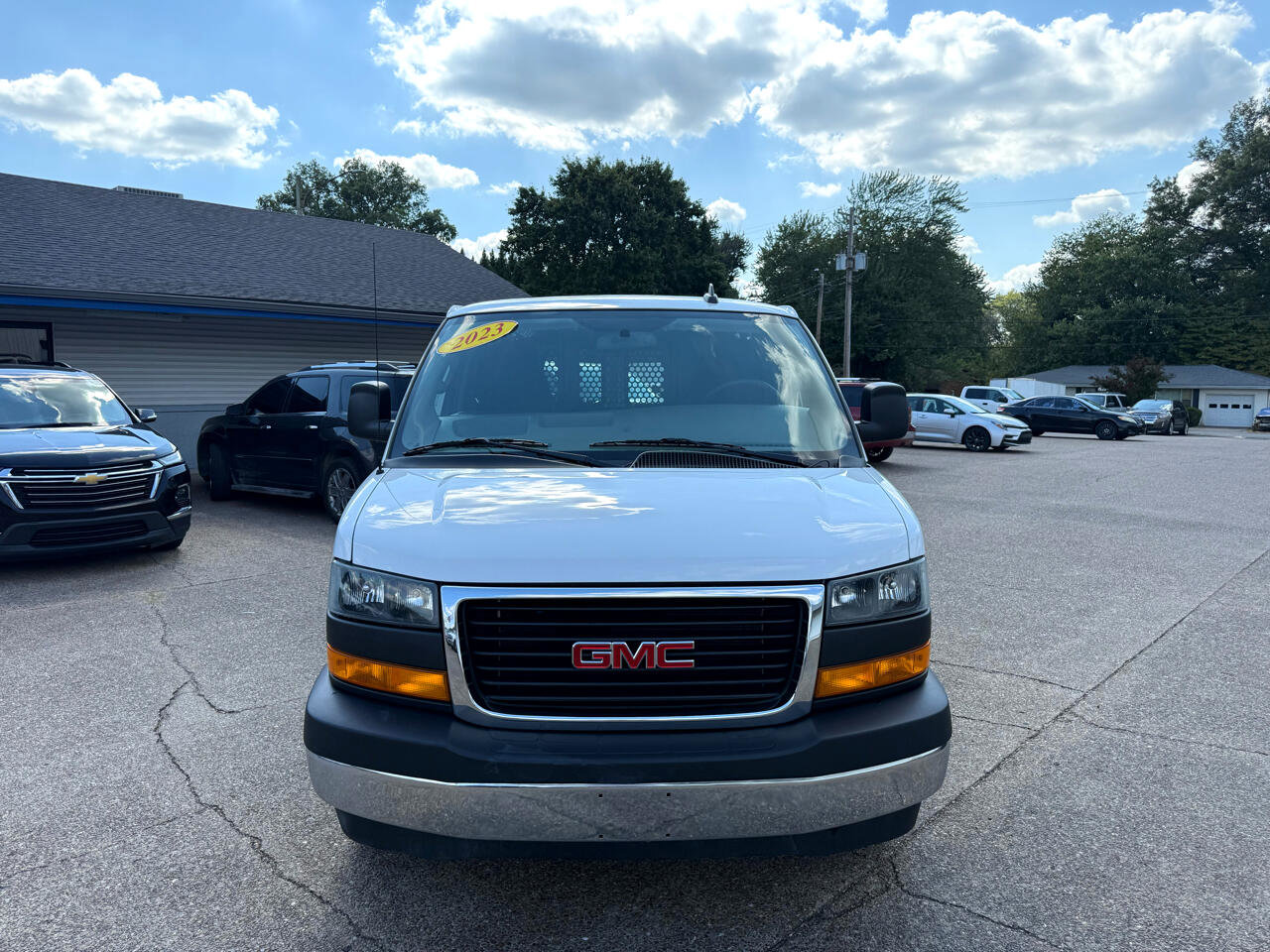 Used 2023 GMC Savana 2500 w/ Driver Convenience Package image 2