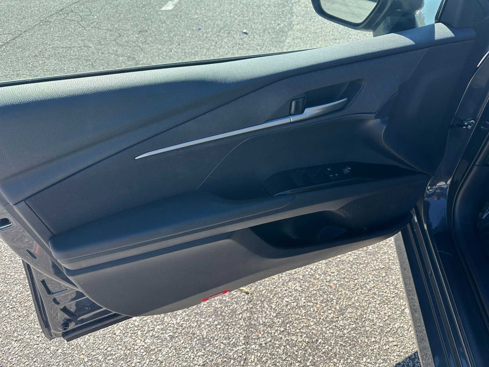 Used 2025 Toyota Camry LE image 20