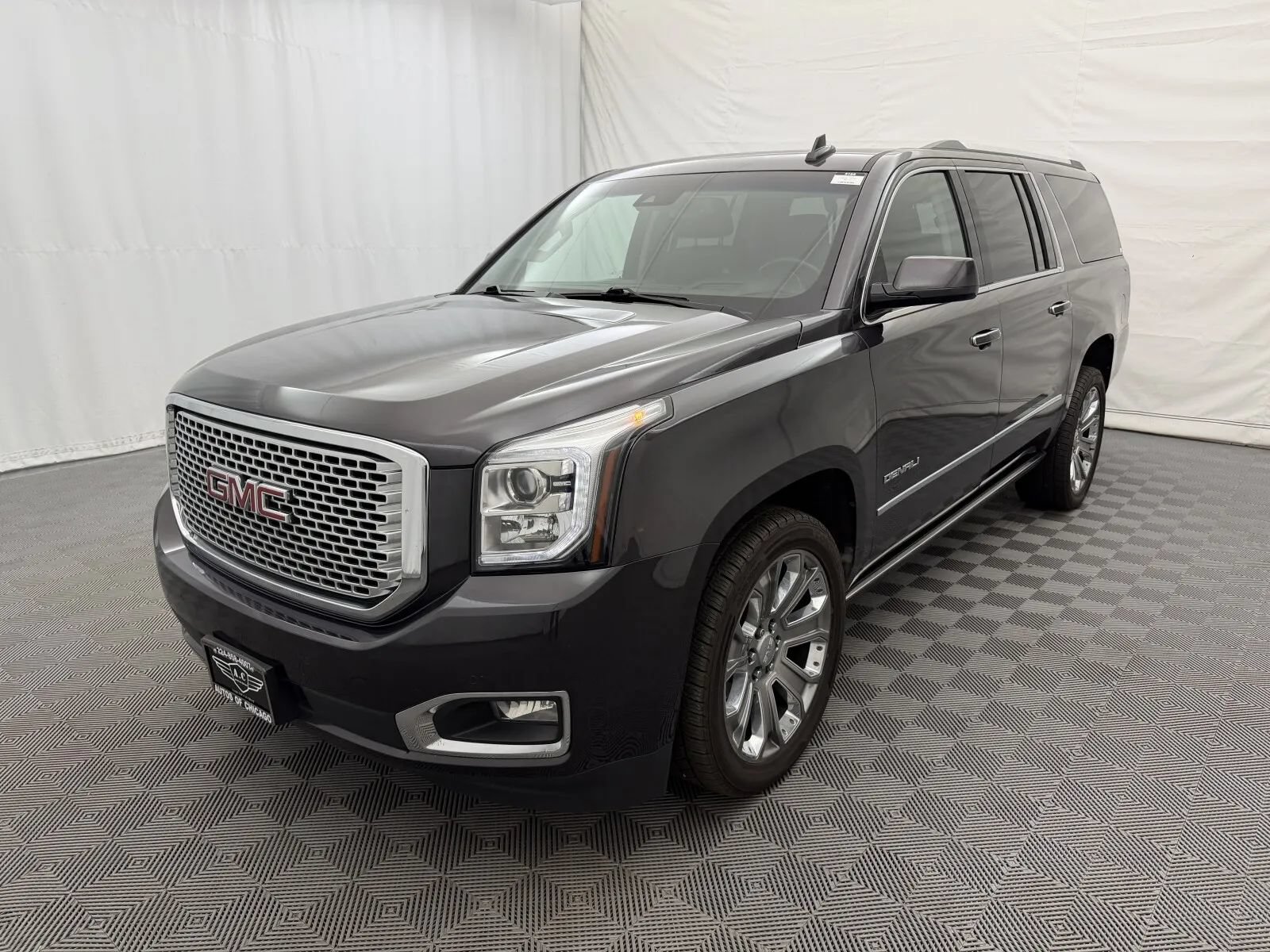 Used 2017 GMC Yukon XL Denali w/ Open Road Package AWD/4WD image 2