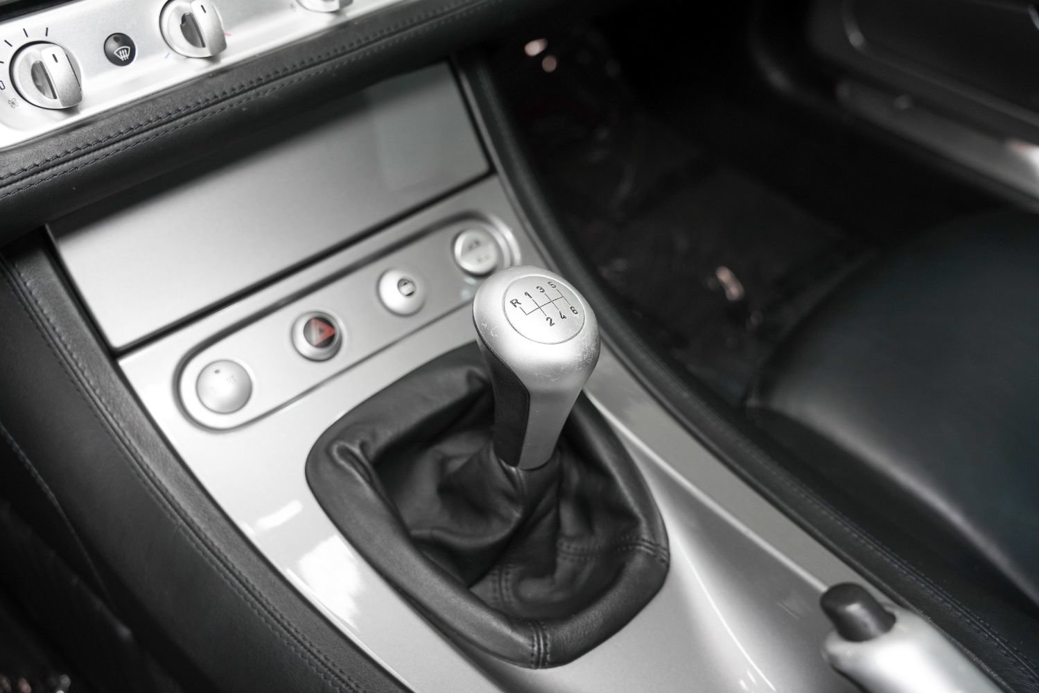 Used 2001 BMW Z8 RWD image 43