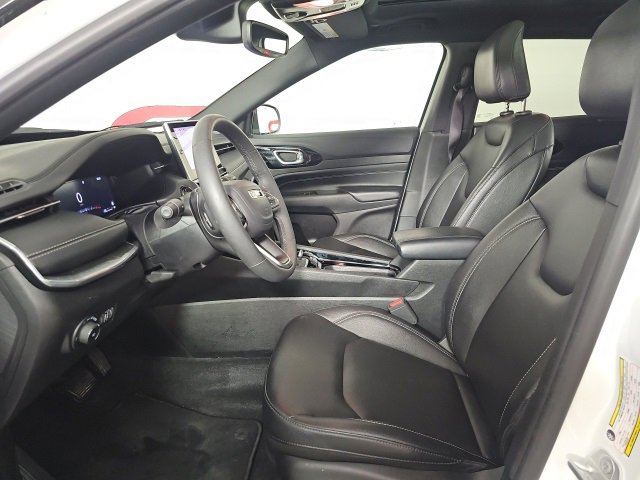 Certified 2024 Jeep Compass Limited w/ High Altitude Package image 10